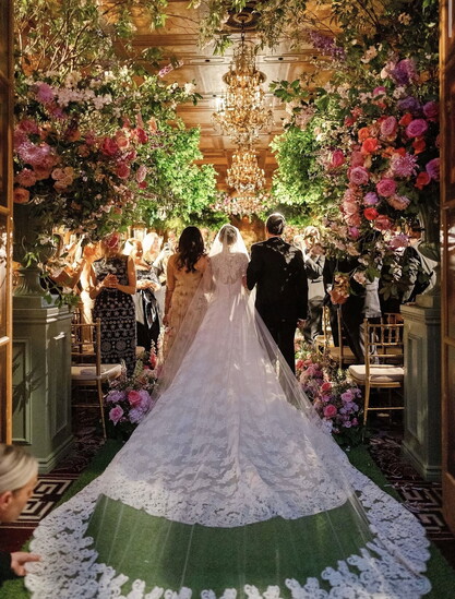 A Norma Cohen wedding at the Plaza Hotel, captured by ReloomVR. Photo by Fred Marcus
