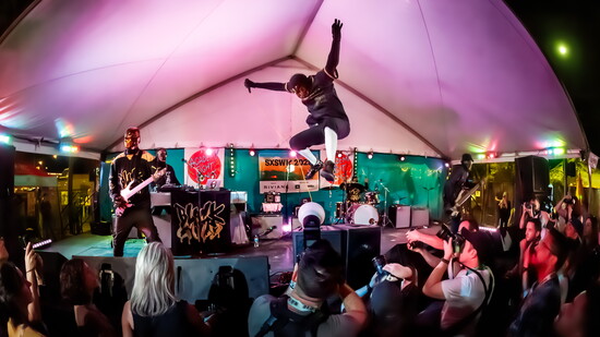 Black Gold at Hotel Vegas.