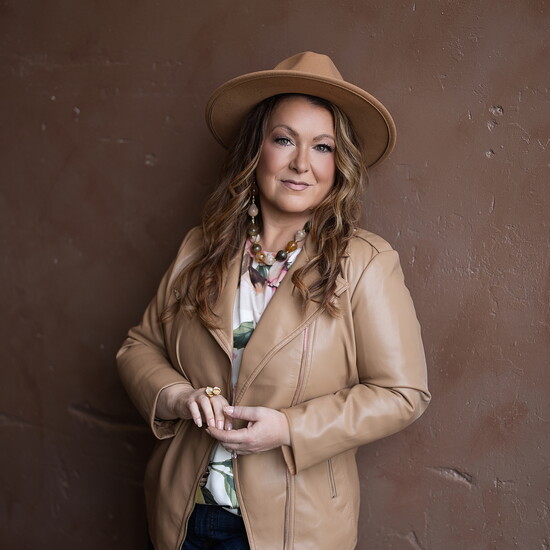 West Chester + Liberty Lifestyle has been privileged to partner with contributing photographer Cara Jonas since 2023. Photo by Cara Hill Photography.