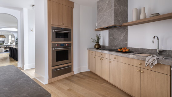 Secondary chef’s kitchen