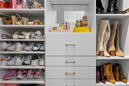 Annie Heyward Closet