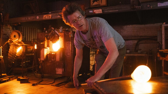 Anson Parker at Raging Buffalo Glass. Photo Credit: Sanjay Suchak.