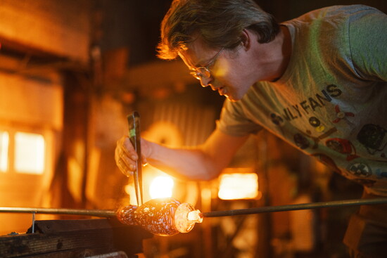 Anson Parker at Raging Buffalo Glass. Photo Credit: Sanjay Suchak.