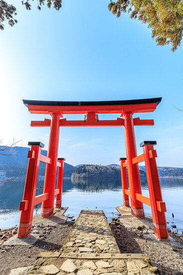 Hakone Shrine 