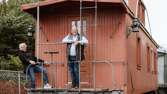 Greg House (Left), Ted Belden (Right)