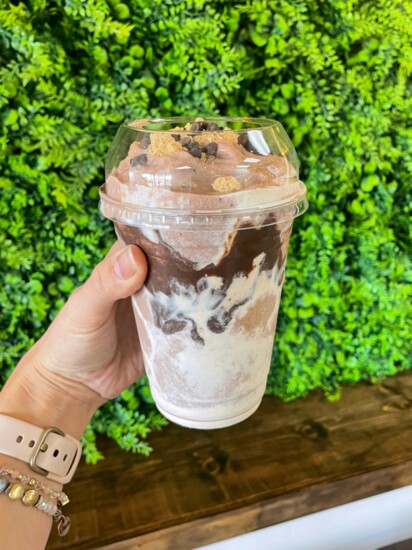 Fat Burning S’mores Smoothie | Photo credit: Sammi Wendt