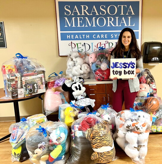 Jessy's Toy Box delivers to the Pediatrics Unit at SMH!