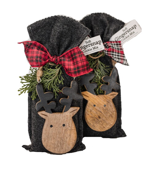 Soft Gingersnap Cookie Mix with Wooden Deer Ornament