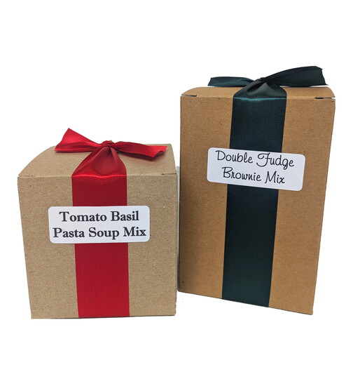 Tomato Basil Pasta Soup and Italian Herb Beer Bread in Felt Wine Bag