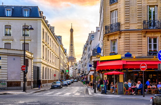 Street view of the Eiffel Tower