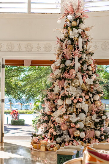 The Four Seasons comes alive during the holidays