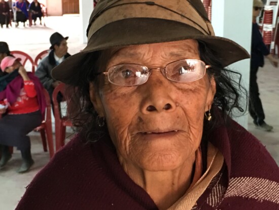 83 year old Guatemalan Woman sees again.