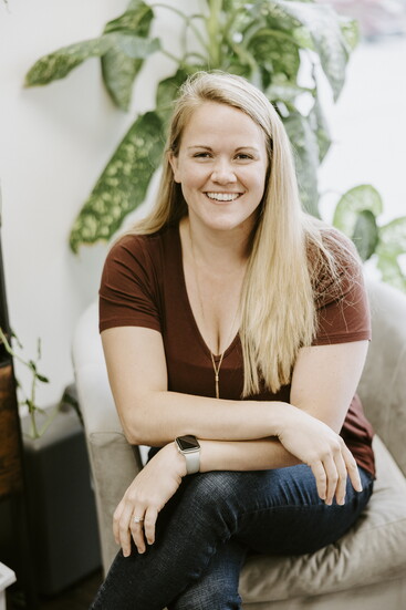Dr. Danielle works with patients at Unity Wellness, where she combines NUCCA chiropractic and functional medicine to address the root cause of pain