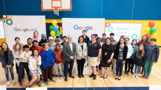 Congresswoman Suzan DelBene and Head of Google Kirkland Office Paco Galanes with participants.