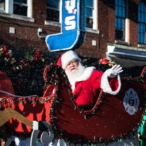christmas%20parade%20in%20downtown%20franklin%20tennessee%2002-300?v=1