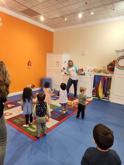 A class at Gymboree,