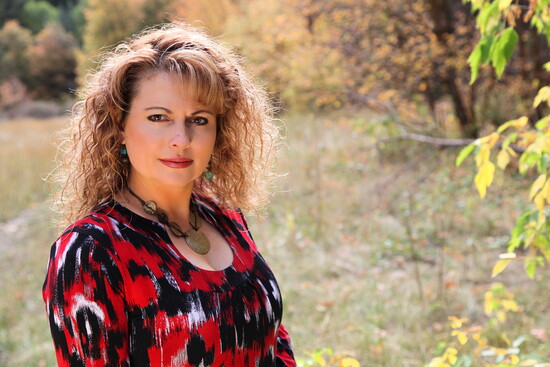 author Jennifer Youngblood