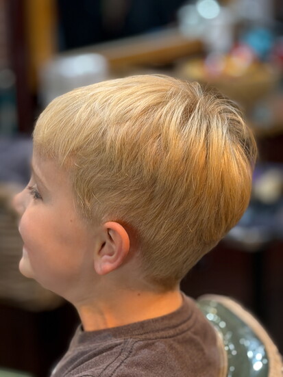 The finished look by Master Stylist & Salon Owner Kenji Cummings.