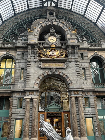 Antwerp and the diamond district