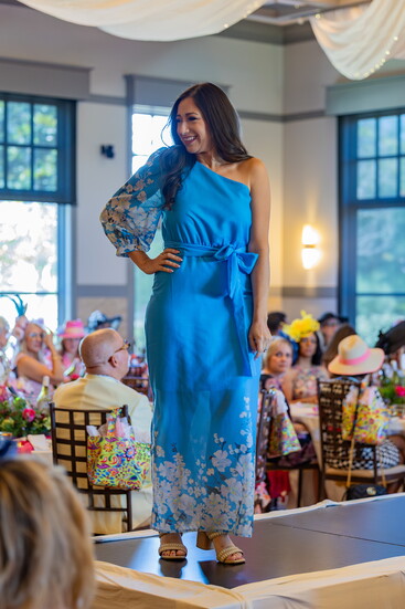 model Jillian Wells of Bella Bakery