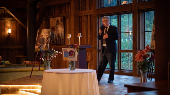 Child Health Partnership celebrating 35 years of service in the community at Southwest Mountain Vineyards. Photo Credit: Michael Tietgen/Familiar Studios