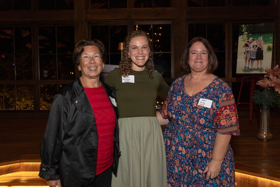 Child Health Partnership celebrating 35 years of service in the community at Southwest Mountain Vineyards. Photo Credit: Michael Tietgen/Familiar Studios
