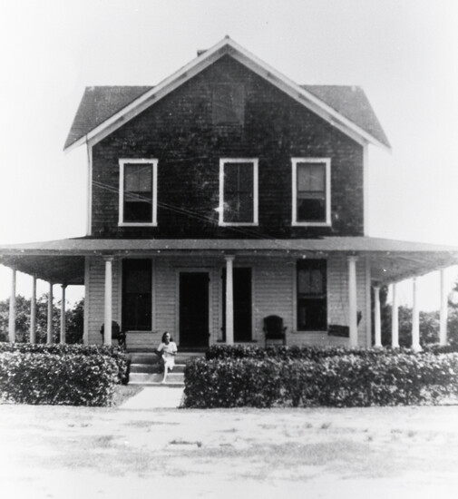 Lord-Higel House (1948) in its original location just south of Roberts Bay. (Courtesy of Venice Historical Resources)