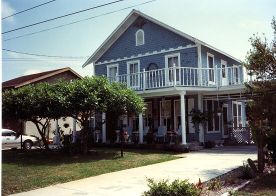 Lord-Higel House was moved to LaGuna Drive in 1994. (Courtesy of Venice Historical Resources)