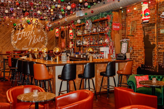 The High Note bar decorated for Christamas 