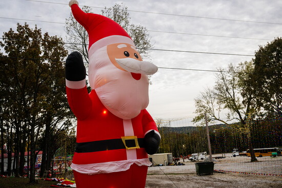 Stewart Family Christmas Light Display
