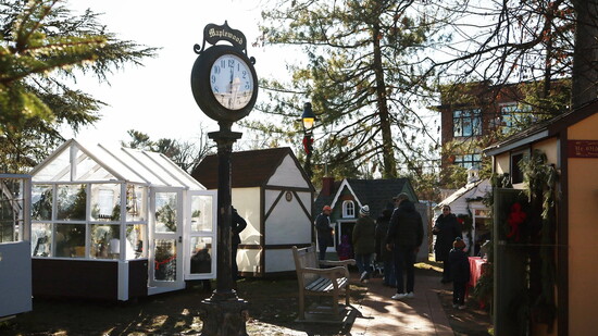 Maplewood’s Dickens Village