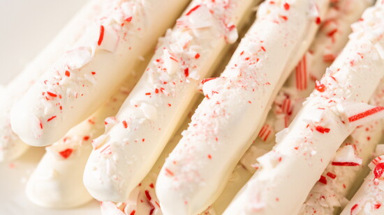 Holiday Pretzel Rods