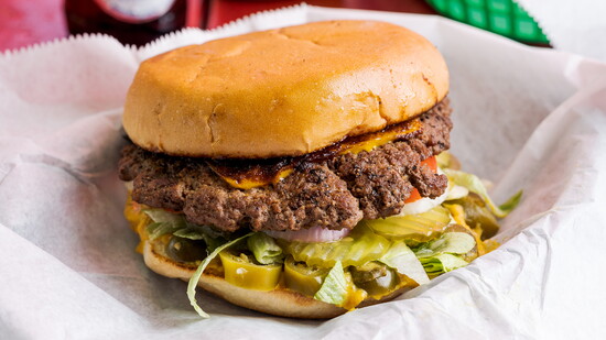 Lankford's, Firehouse Cheeseburger. Photo by Sina Asgari