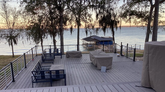 Time for sitting on a dock by the bay