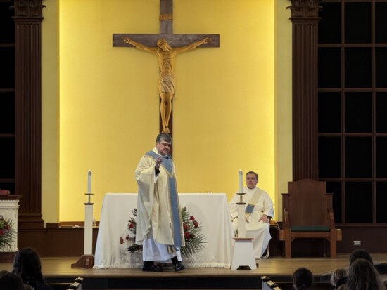 Monsignor Cronin gives his homily for the Blue Mass. 