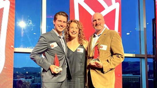 Earl and Carrie Sullivan, owners and winemakers of Telaya Wine Co., celebrate alongside Gerrod Peck at the 2025 ROSE Awards