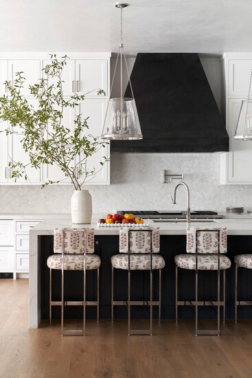 Designed by Owen Group Interiors. Photo by Pär Bengtsson 