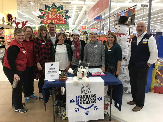 HHH volunteers at Shop With a Hero 