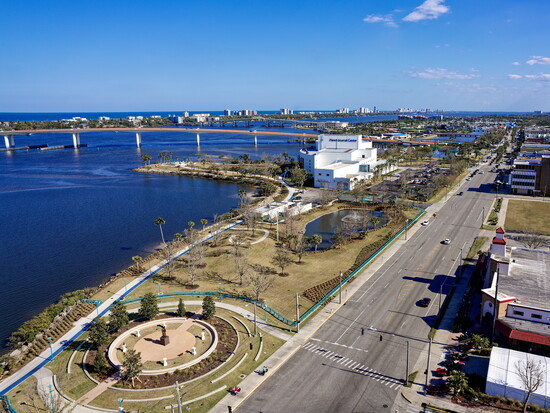 The Riverfront Esplanade, a 22-acre park funded by a $36.5M investment from Hyatt. (Photo Credit: Christoph Hanckowiak)