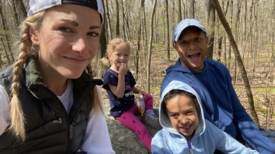 Craig Melvin and his family. Photo: @lindsaycz