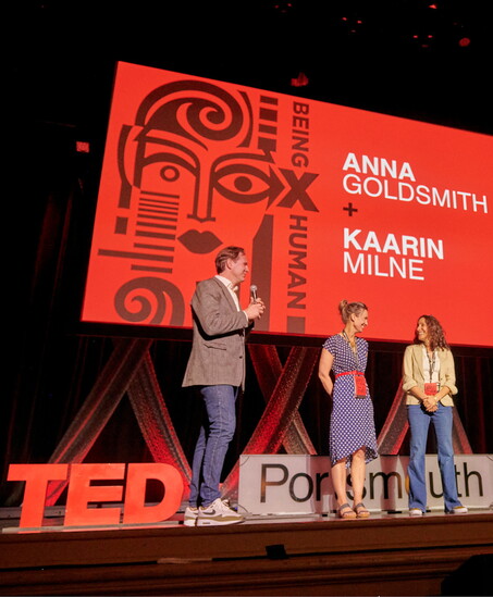 Anna Goldsmith and Kaarin Milne are introduced by Mayor Deaglan McEachern and Assistant Mayor Joanna Kelley. Photo by Alyssa Duncan