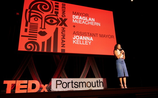 Joanna Kelley, Asst. Mayor of Portsmouth, co-hosts an event. Photo by Alyssa Duncan