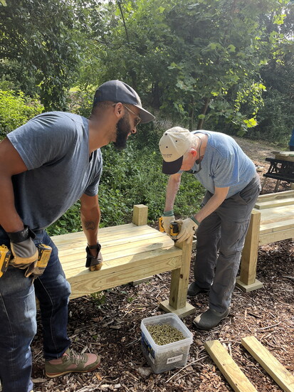Botanical Garden benches. Photo Credit: Building Goodness Foundation. 