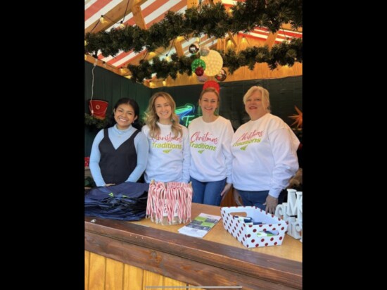 Traditions Bank employees serving at Christkindlmarkt