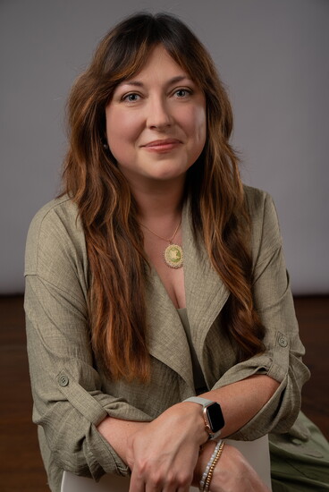 Editor + Writer: Amanda Stout 