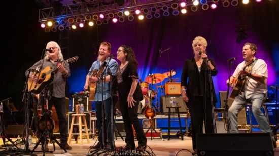 Ricky Skaggs and Connie Smith perform together