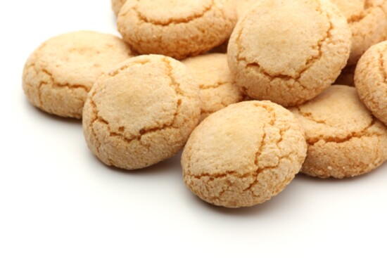 Anginetti are best known as Italian wedding cookies.