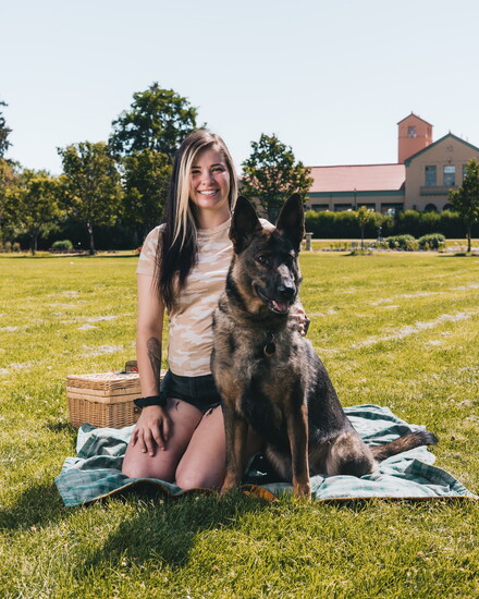 Jennifer & Athena 