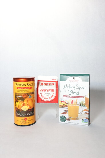 Mulling spices and pumpkin spice tea