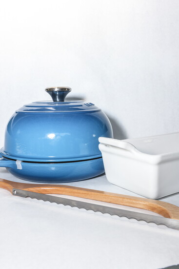 Le Creuset bread oven with bread accessories